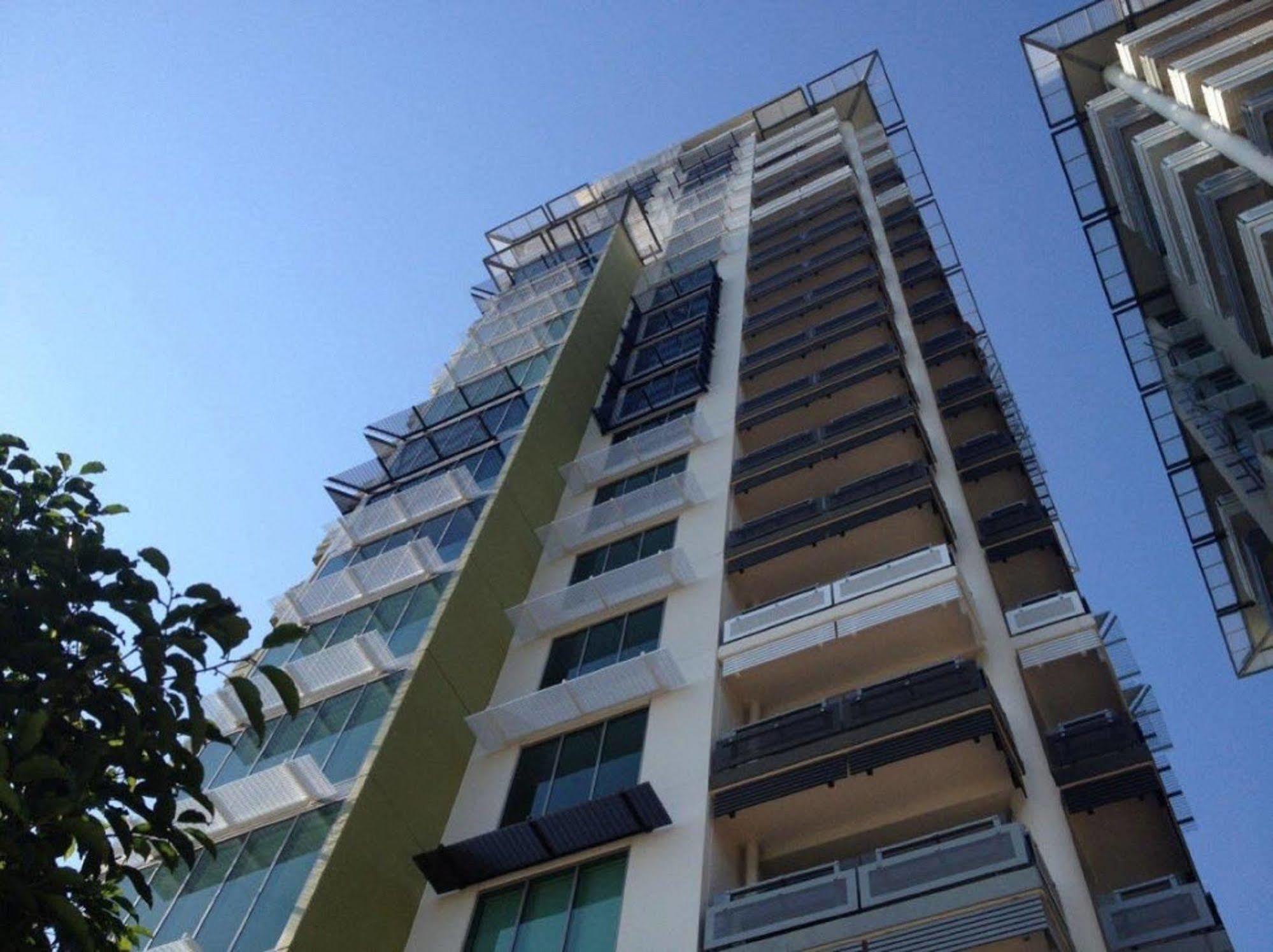 One30 Esplanade Apartment Darwin Bagian luar foto